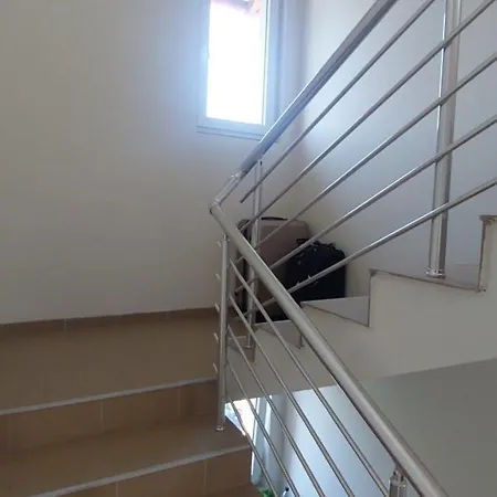 Nur - Airport Apartment